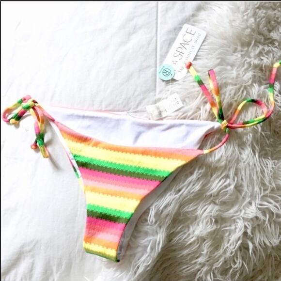 NEW NWT L*SPACE REVOLVE Rainbow Stripe White Cheeky Swimsuit Bikini Bottom XS - Picture 8 of 11